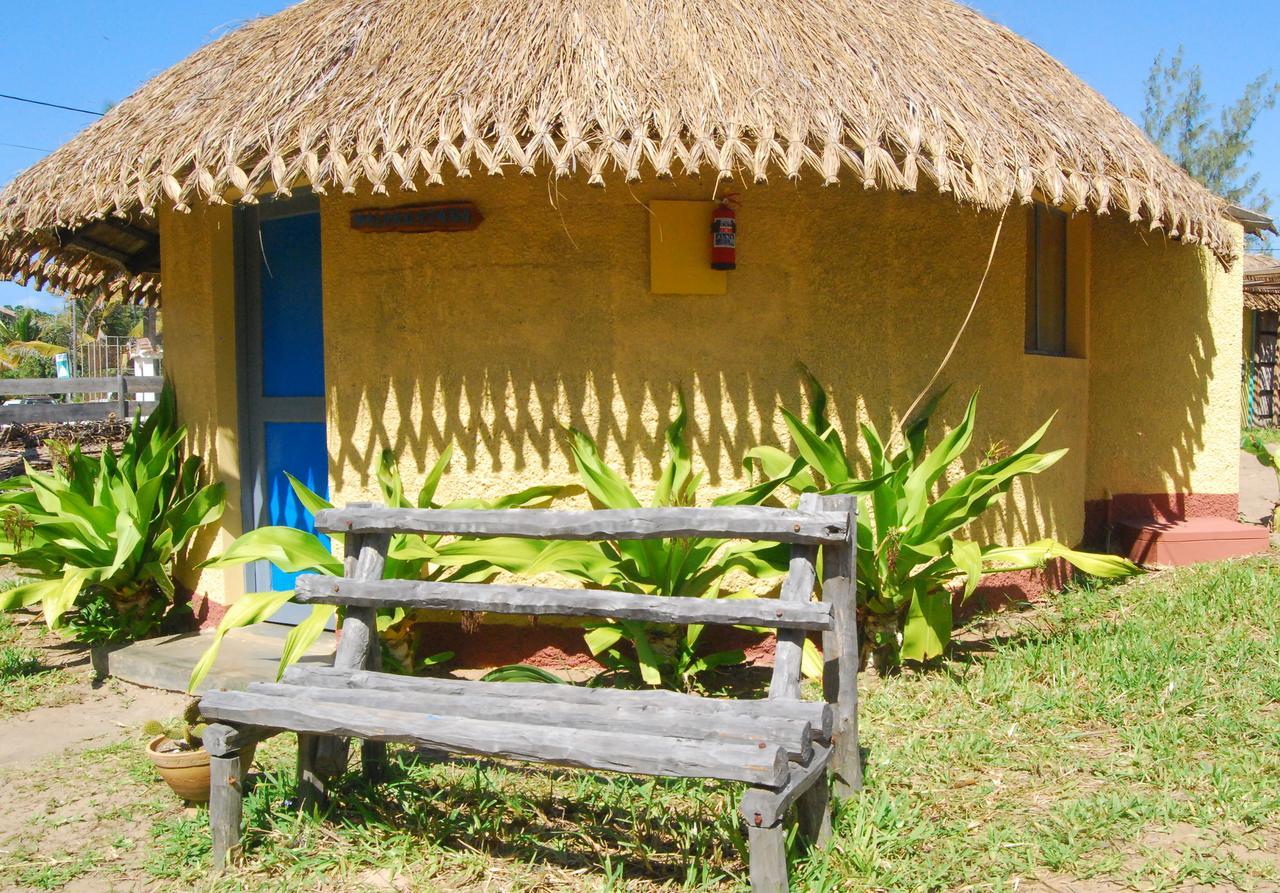 Pariango Beach Motel Praia do Praia do Tofo المظهر الخارجي الصورة
