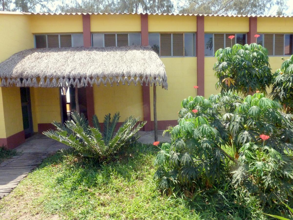 Pariango Beach Motel Praia do Praia do Tofo المظهر الخارجي الصورة